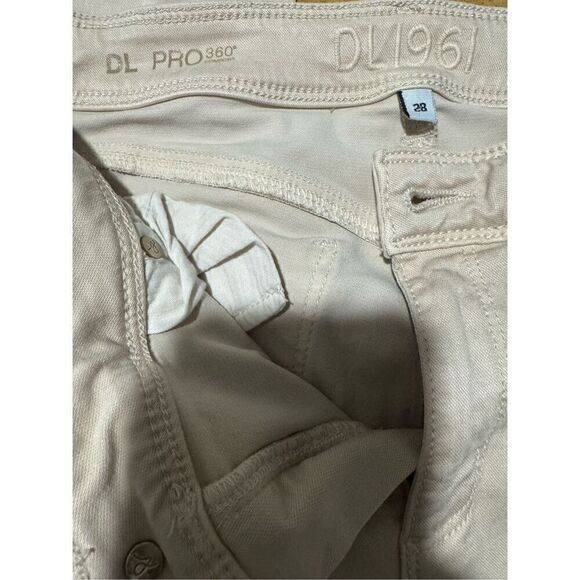DL 1961 Dl pro 360 cream color 28 - Picture 2 of 8